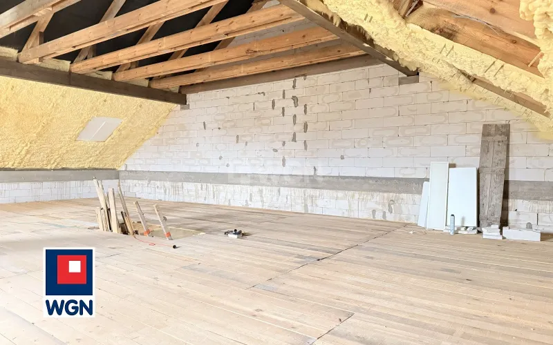 Dom na  sprzedaż Nowiny - Nowiny, działka 700m2, bliźniak 168 m2