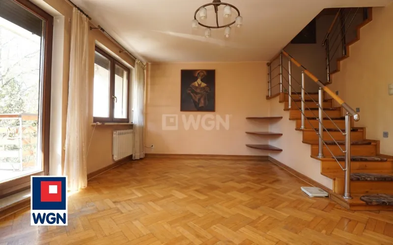 Dom na  sprzedaż Piotrków Trybunalski - Świetnie zlokalizowany segment.